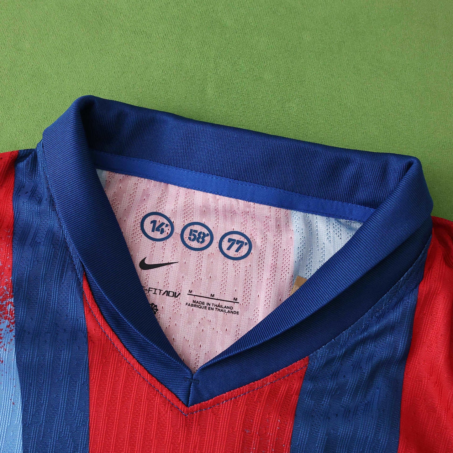 FC Barcelone Quatrième Maillot El Classico Edition 2025/2026 Player Version