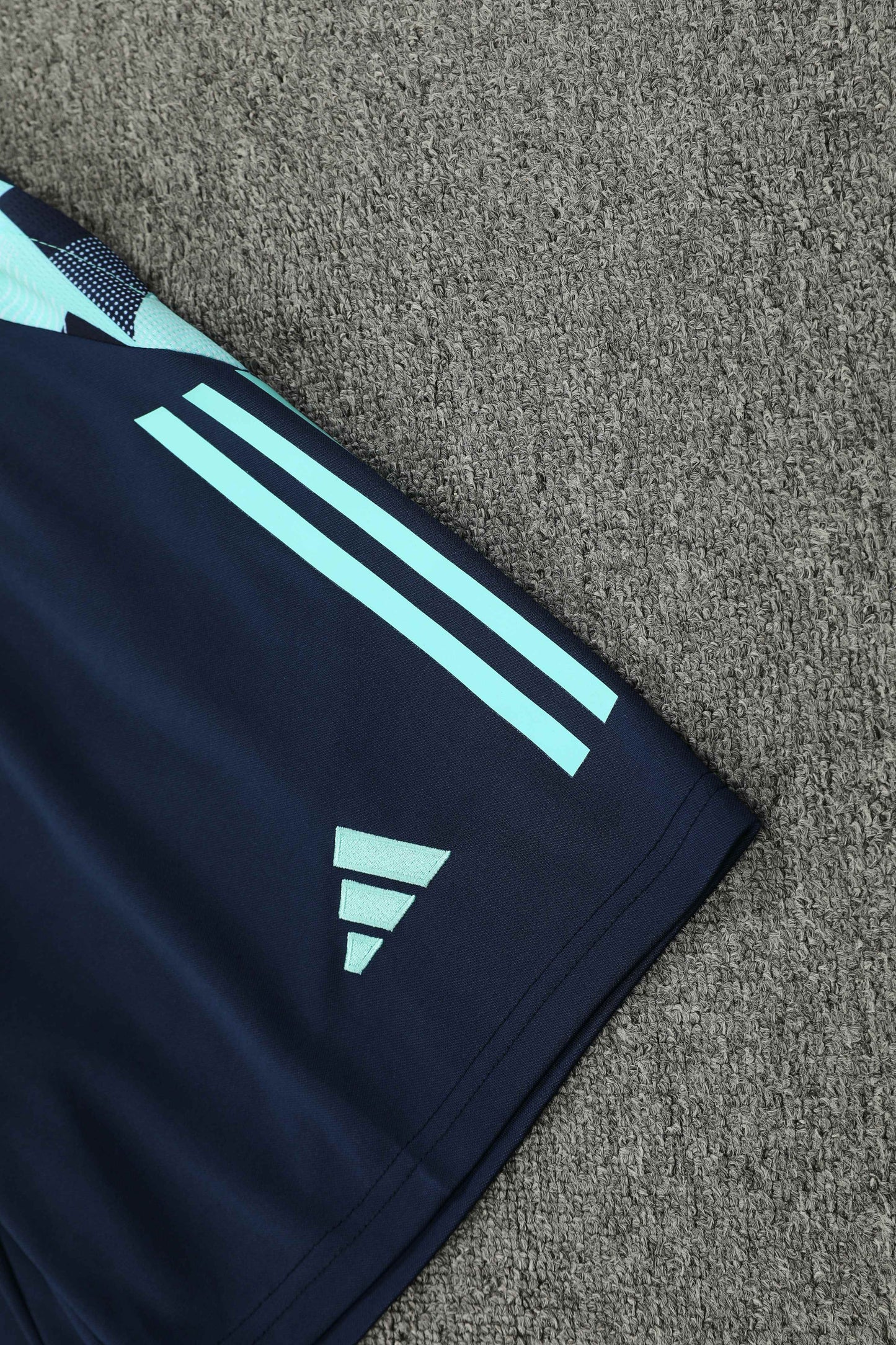 Real Madrid Ensemble D'Entrainement Extérieur Short Maillot 2024/2025