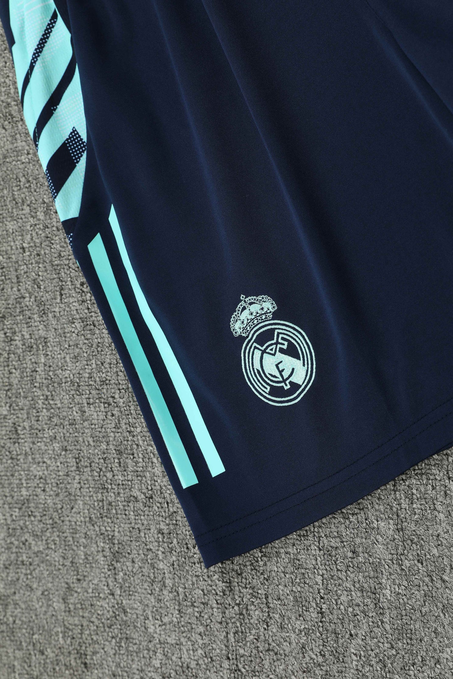 Real Madrid Ensemble D'Entrainement Extérieur Short Maillot 2024/2025