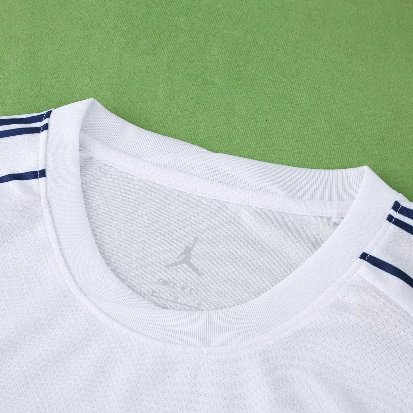 PSG Quatrième Maillot Blanc 2024/2025 Fan Version