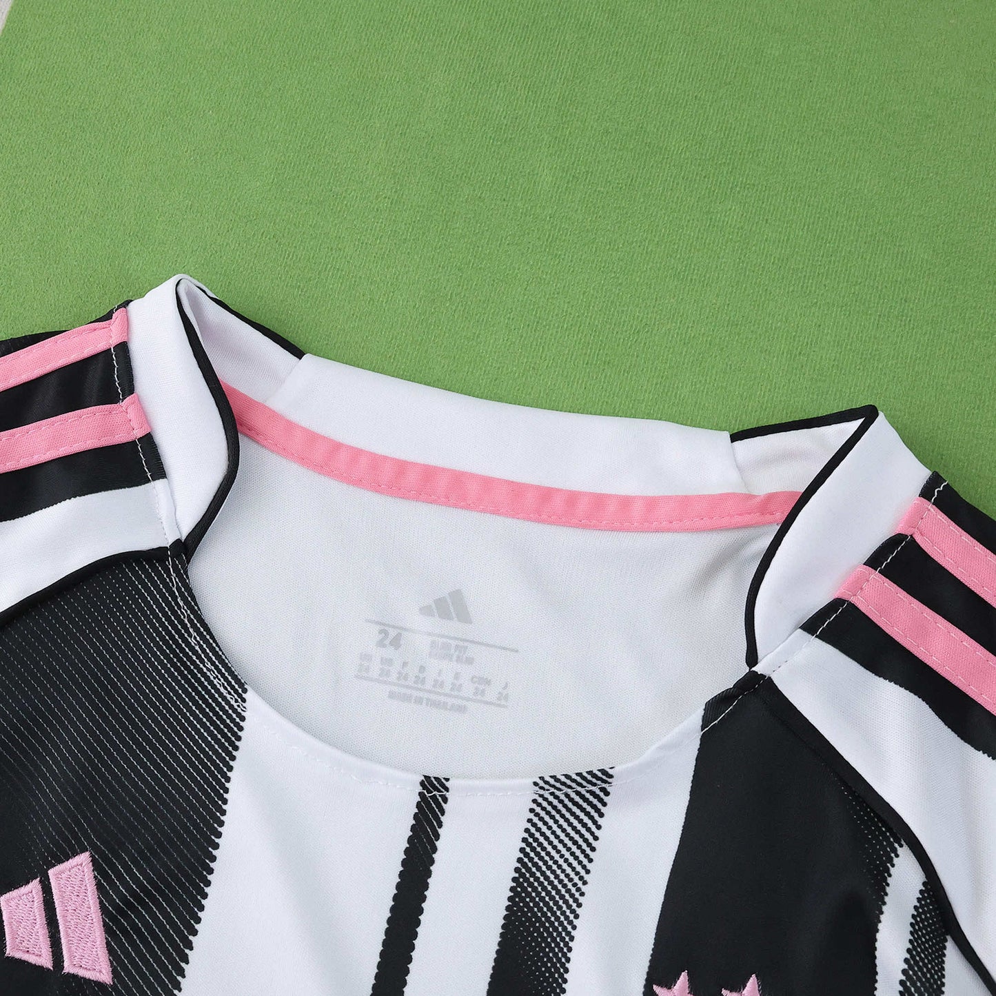 Juventus Ensemble D'Enfant Domicile 2025/2026