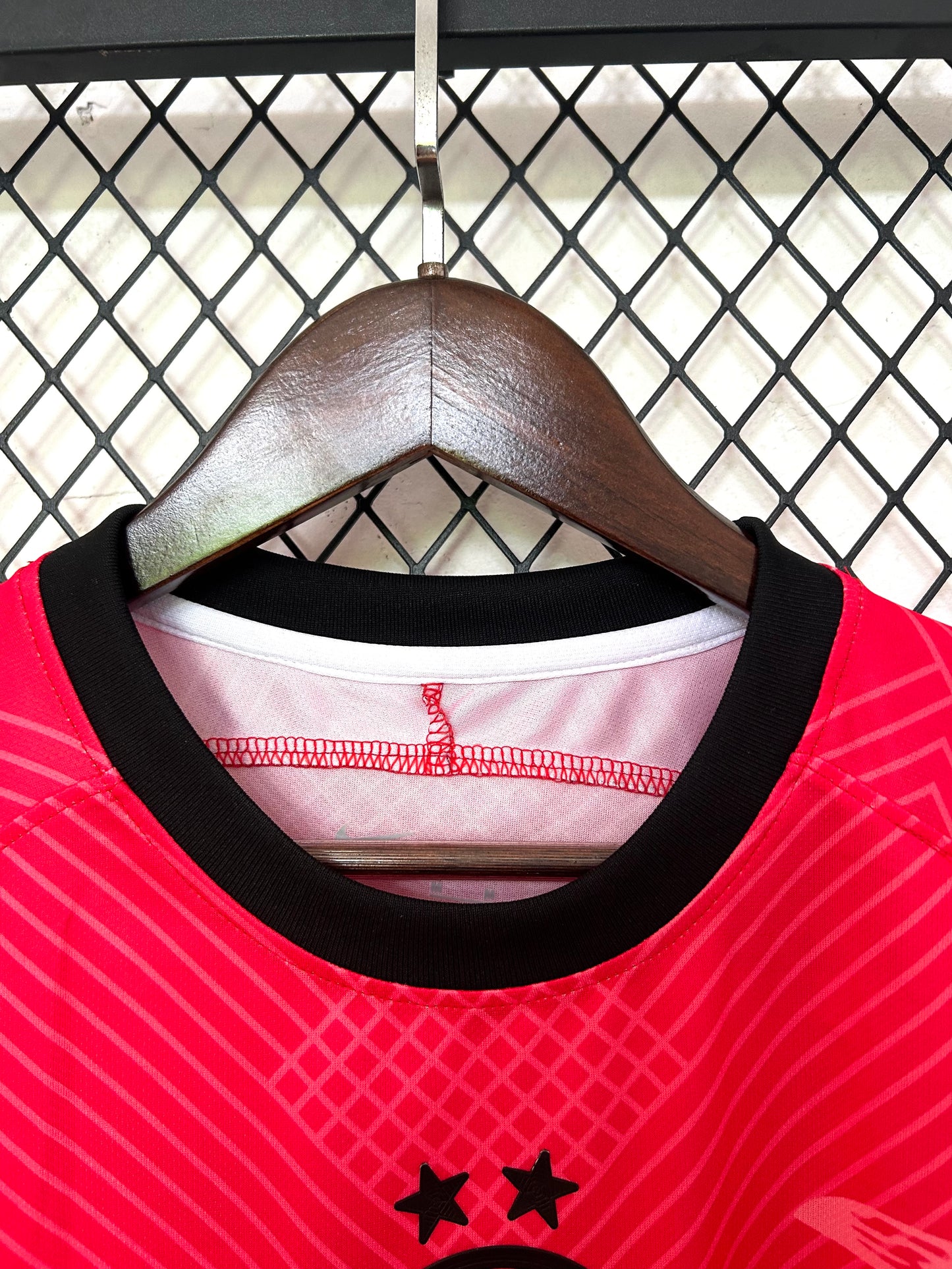 Inter Milan Maillot Serpente Rosa Edition Fan Version