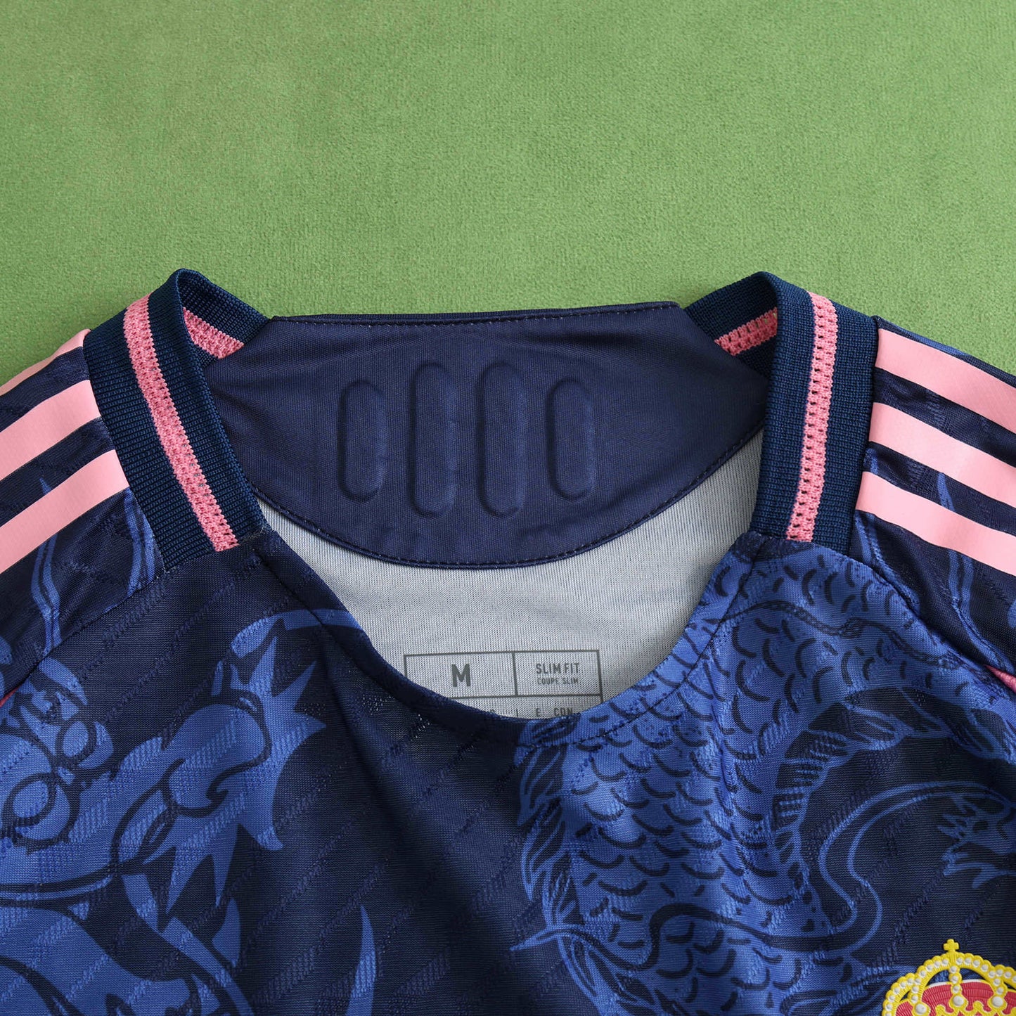 Real Madrid Maillot El Dragón Blanco Azu Edition Player Version